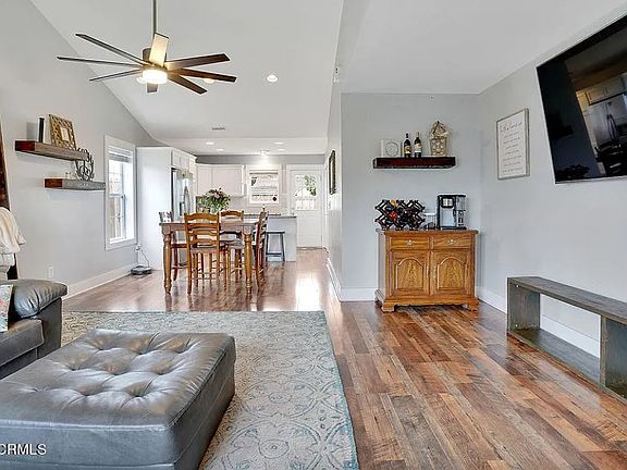 5th image of 2514 Bradfield Ct