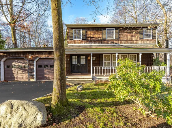 33 Dawn Lane, Airmont, NY 10901