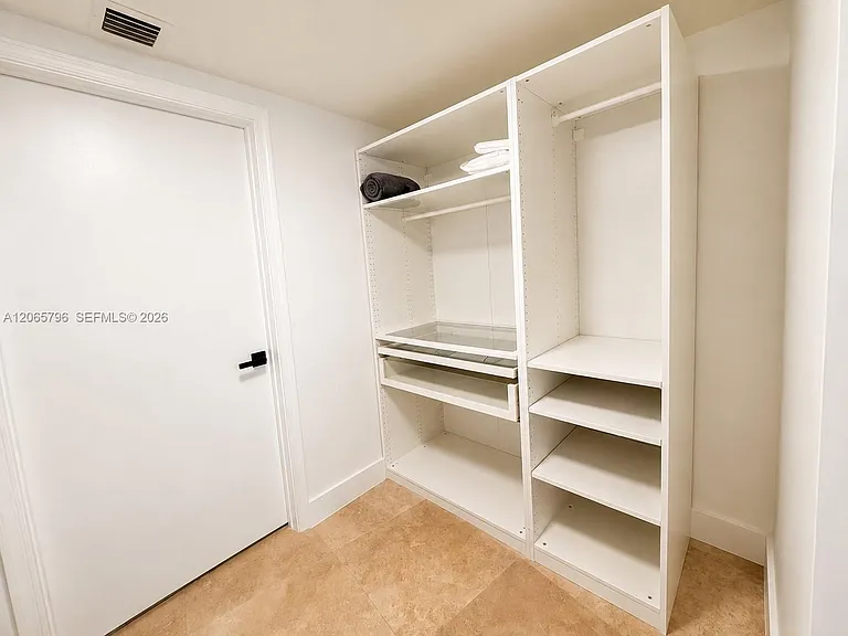 1750 N Bayshore Dr #2809 — Photo 10