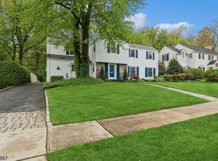 32 Plymouth Rd, Summit, NJ 07901