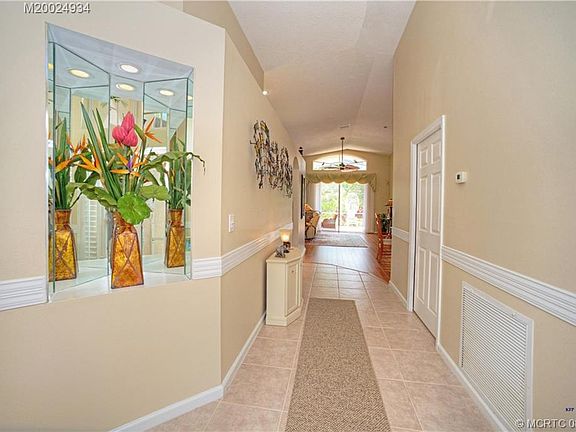 4th image of 6955 SE Twin Oaks Cir
