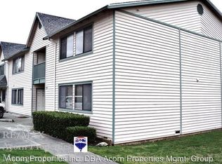 1235 SE 4th Ave, Oak Harbor, WA 98277