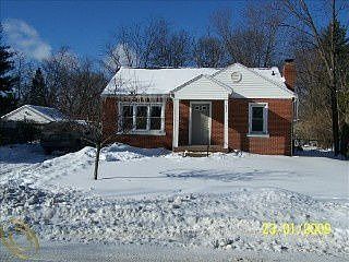 5th image of 2475 Pauline Dr