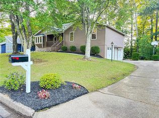 3521 Birchwood Trl, Snellville, GA 30078
