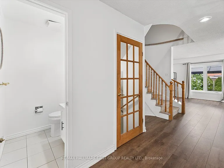 747 Stonepath Cir — Photo 13