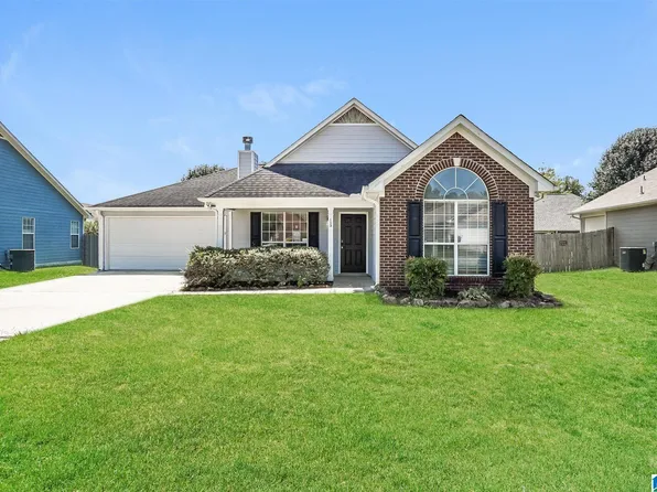 113 Spring St, Calera, AL 35040