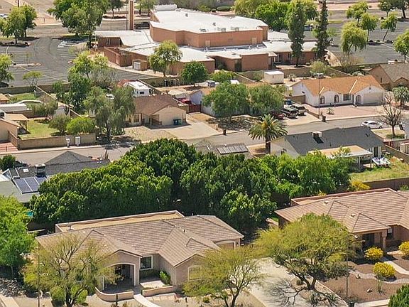 2nd image of 6963 E GRANDVIEW Street