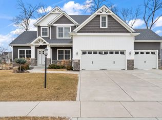 2062 Nolan Ave, Crown Point, IN 46307