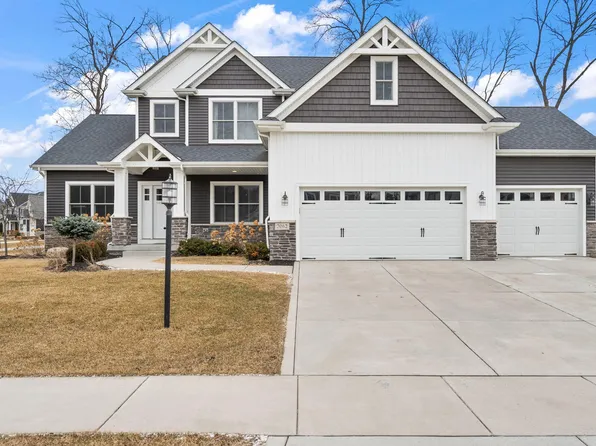 2062 Nolan Ave, Crown Point, IN 46307