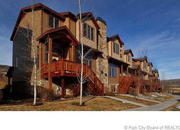 2nd image of 5615 N Oslo Ln