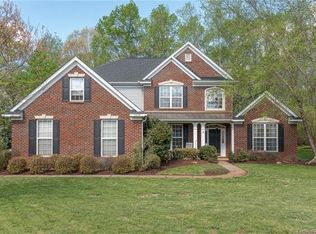 1610 Ambergate Dr, Waxhaw, NC 28173