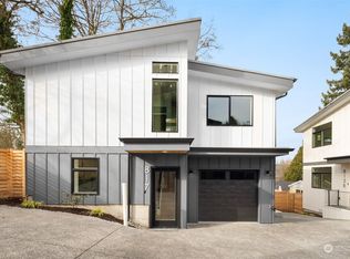 817 NE 105th St, Seattle, WA 98125