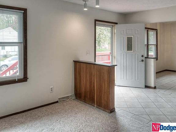 5th image of 2511 Van Buren St