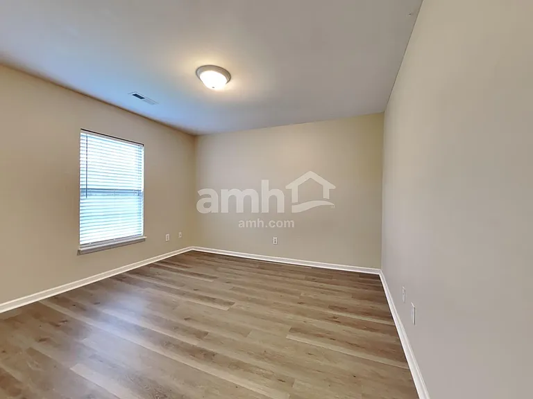 5034 Ballantine Dr — Photo 19