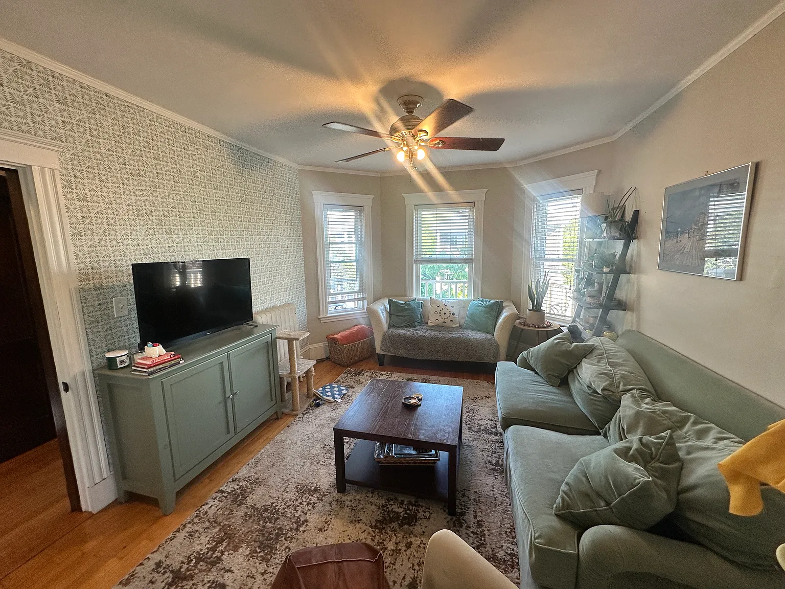 3 bed, 1800 sqft, $3,200 — Photo 2
