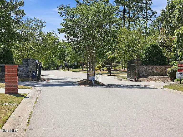 728 Kensington Park Rd — Photo 24
