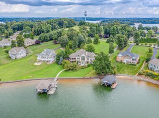47 Marvin Gardens Dr, Moneta, VA 24121