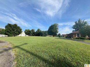 911 Columbia Ave, Glasgow, KY 42141
