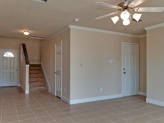 5th image of 5822 Post Oak Manor Dr