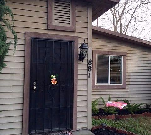 4th image of 881 Fairway Dr