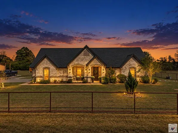 6123 Fm 1701, Avery, TX 75554