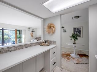 325 S Yellowstone Dr APT 224, Madison, WI 53705