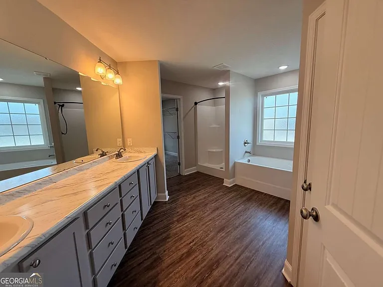 117 White Oak Dr — Photo 16