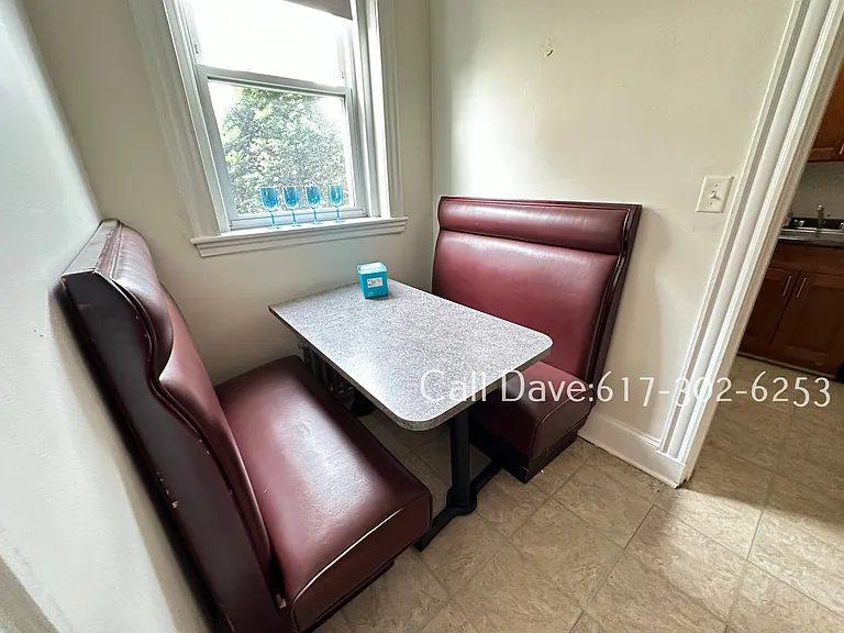 70 Chiswick Rd #1 — Photo 8