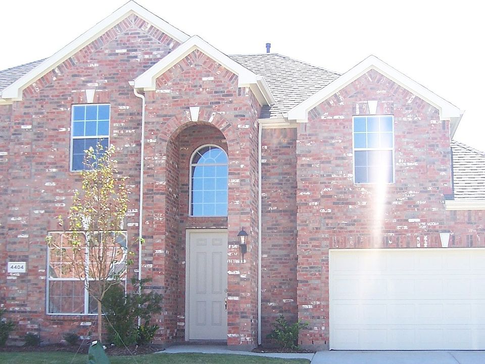1st image of 4404 Meadow Knoll Ln