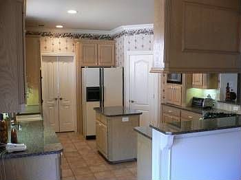 5th image of 2060 Saint Pierre Dr