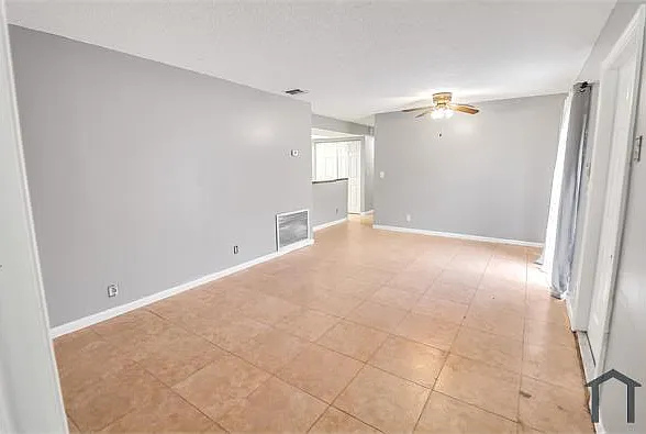 6545 Harbour Rd — Photo 3
