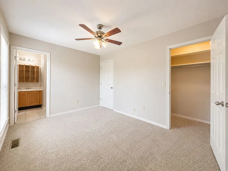 11 Fox Run Ln — Photo 5