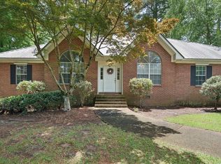 105 Russell St, Newton, MS 39345