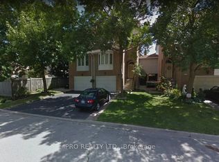5343 Ferret Ct, Mississauga, ON L4Z 3M4