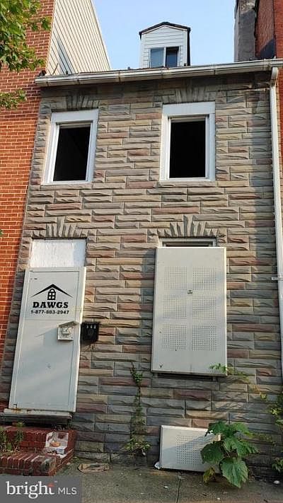 1st image of 943 W Lombard St