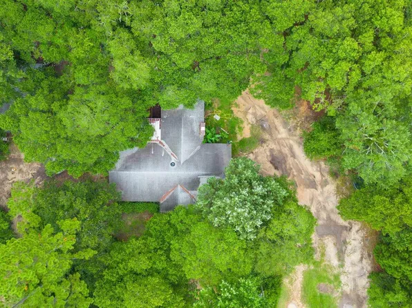 5902 Greenfield St, Pace, FL 32571