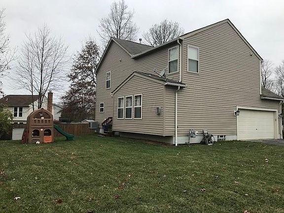 3rd image of 543 Worthington Trace Ln