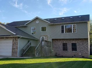 593 Ridgelawn Dr, Hobart, IN 46342