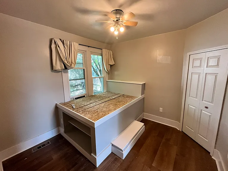 701 Washtenaw Ave #1 — Photo 21
