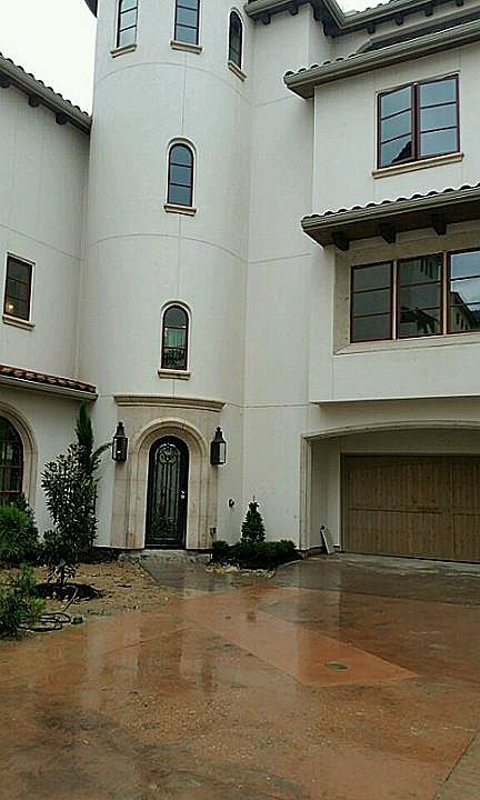 1st image of 107 Calle Catalina Pl
