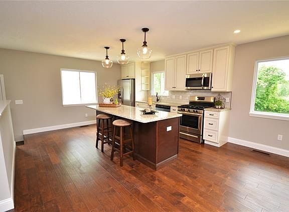 4th image of 1339 Brandywine Ln