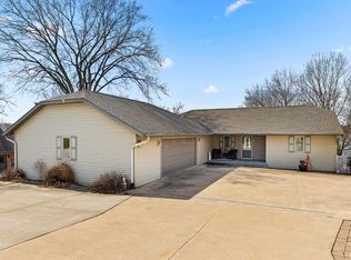 94 Tamarack Ct, Dahinda, IL 61428
