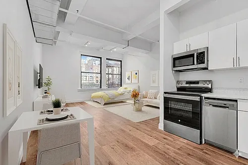 255 W 36th St #1204 Photo 1