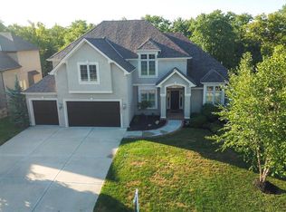 14645 NW 66th St, Parkville, MO 64152