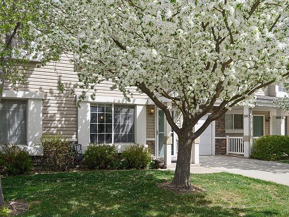 2nd image of 1064 E Fort Ln
