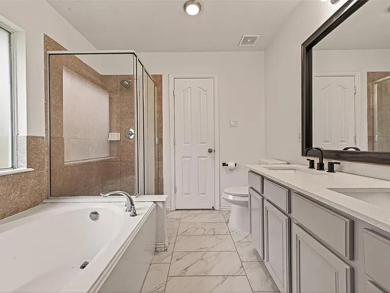 20519 Baron Bend Ln — Photo 17