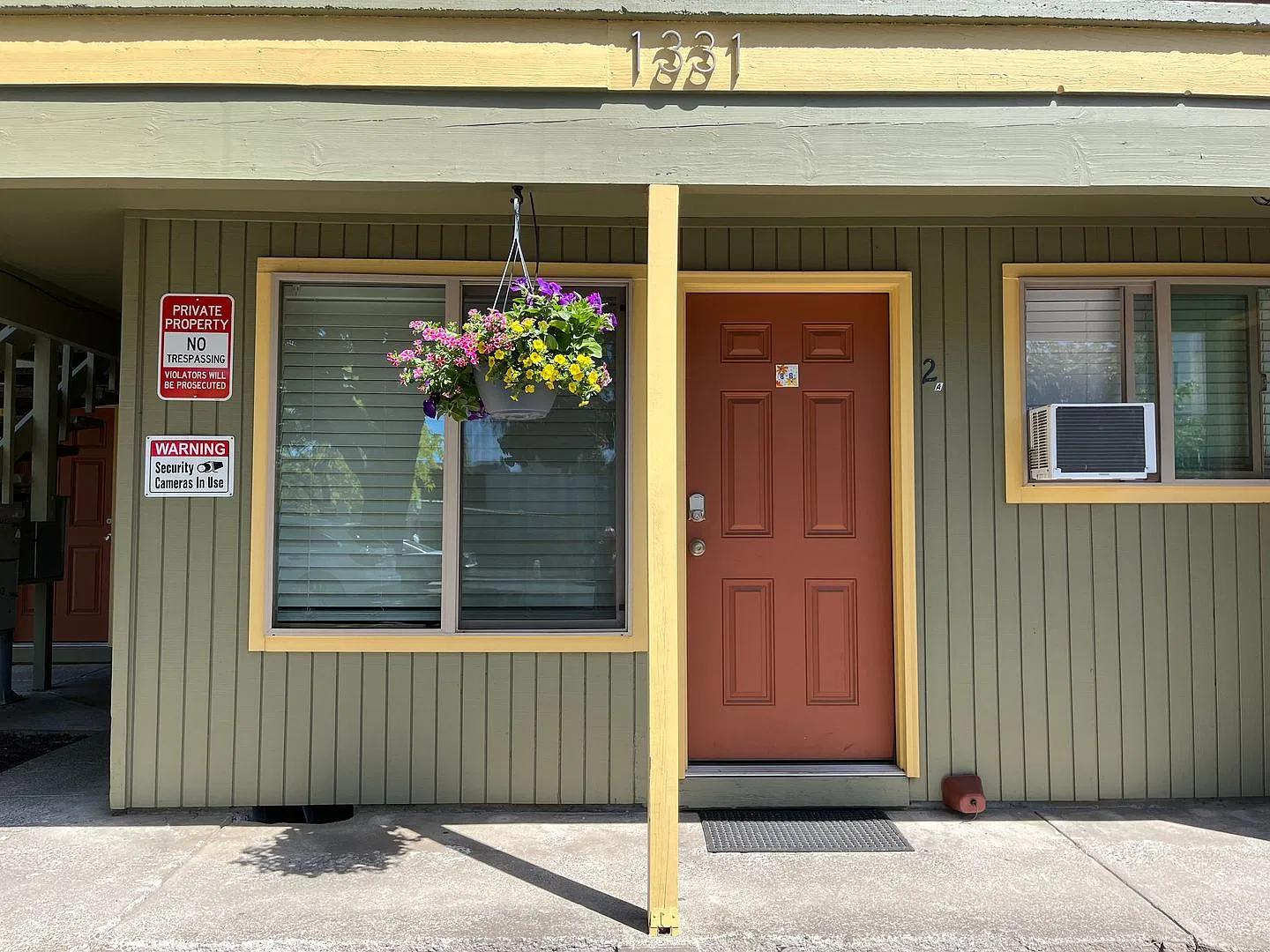 1331 High St. — Photo 1