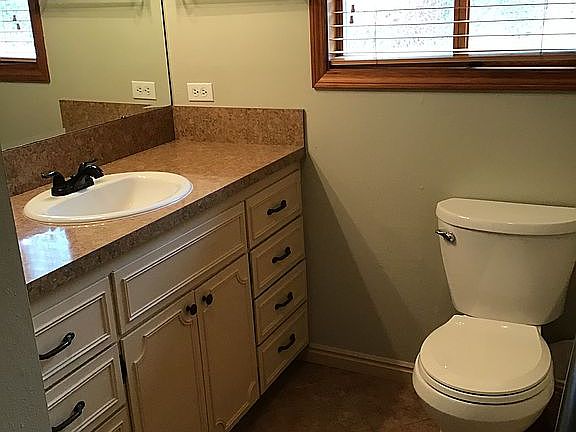 5th image of 4024 N Whitehead St