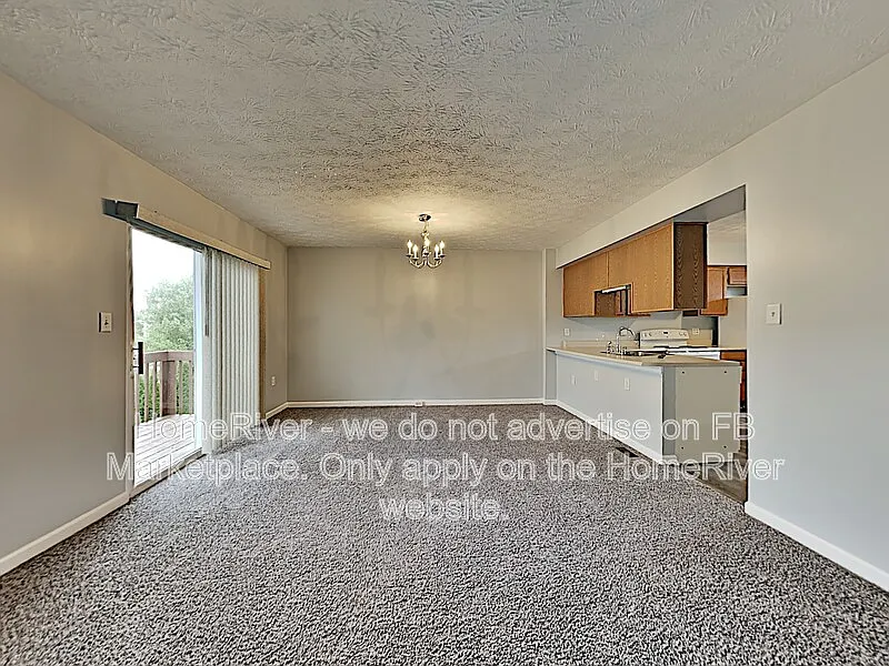 3 bed, 2.0 bath, 1779 sqft, $2,095 — Photo 4