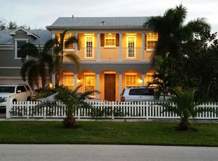 210 NW 11th St, Boca Raton, FL 33432